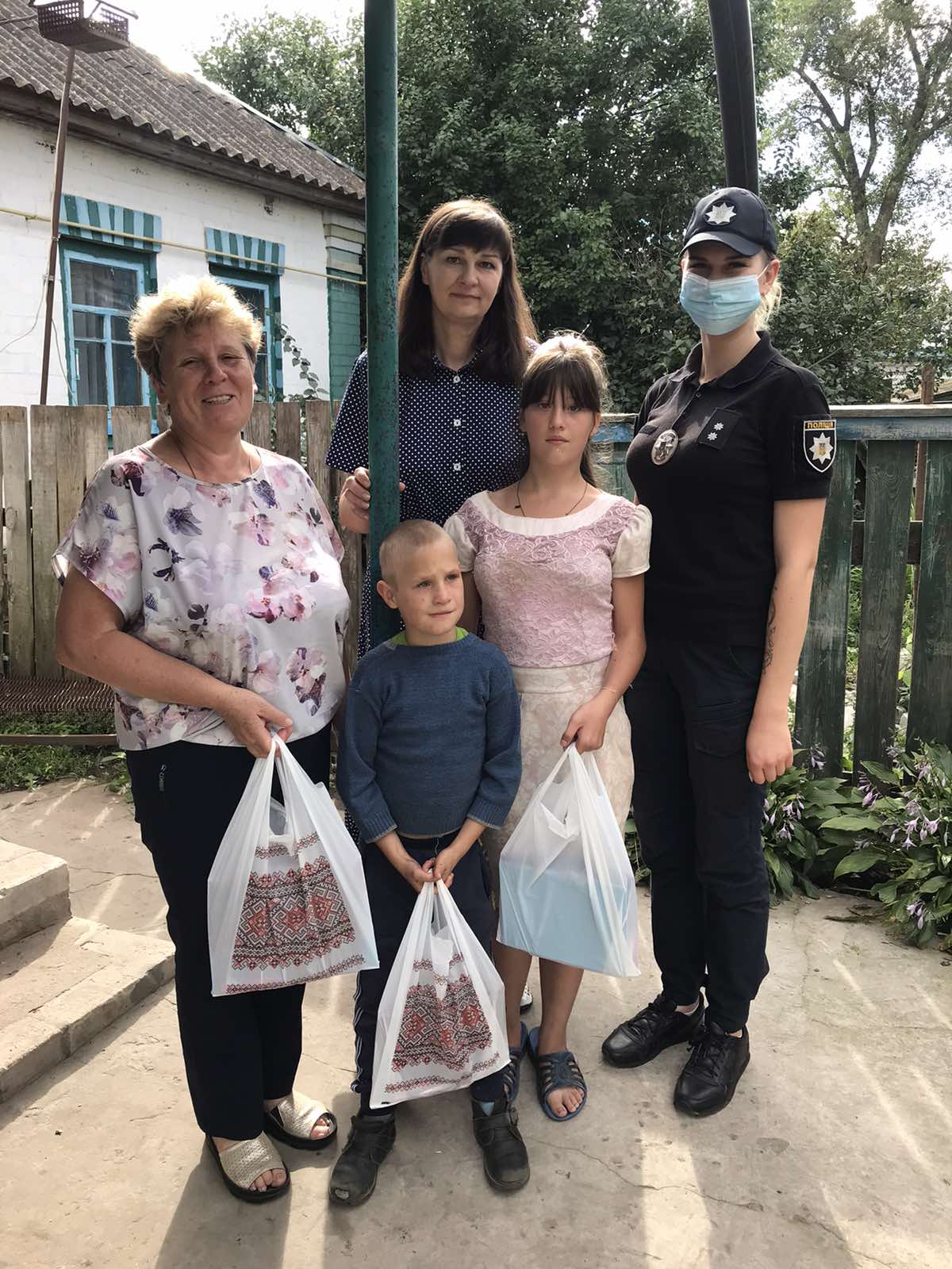 IMG 2f3e3779a33ac51c7acf6e3a1969c411 V